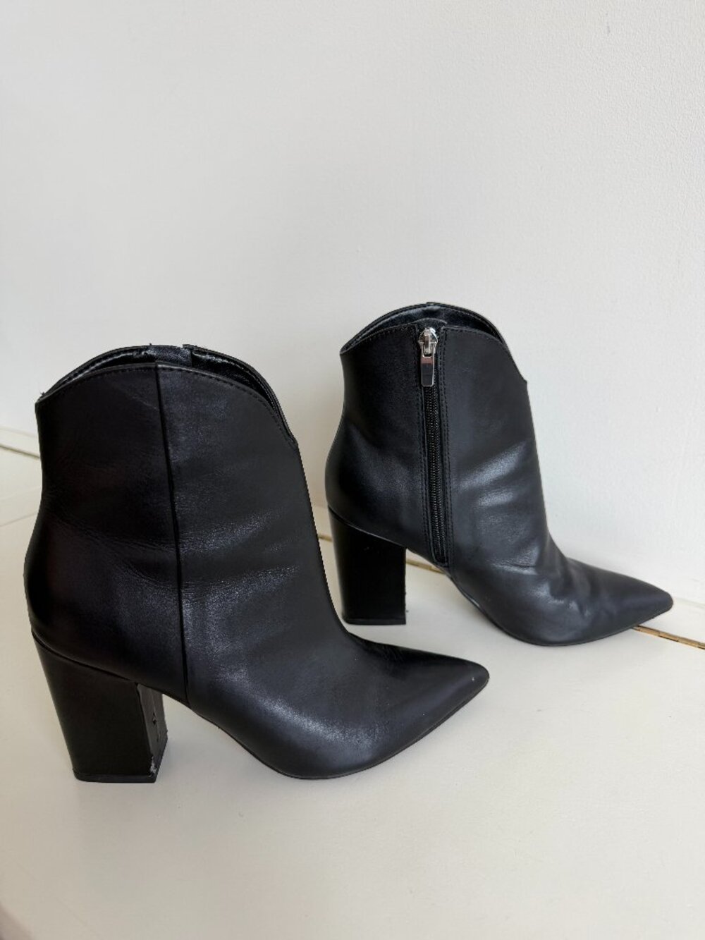 Nine West Black Pointed-Toe Ankle Booties Block Heel